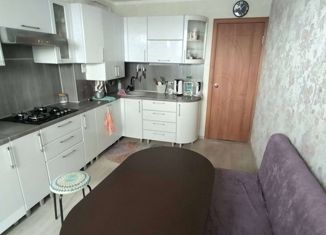 Продам 2-комнатную квартиру, 58.2 м2, село Дмитриевка, Трактовая улица, 28/1