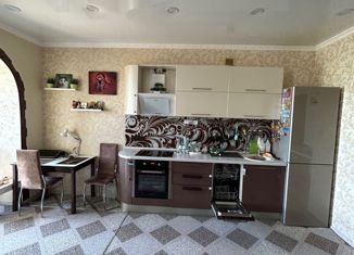 Продаю 2-комнатную квартиру, 62 м2, Омская область, улица Перелёта, 34