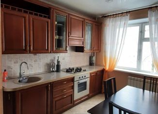 Продается трехкомнатная квартира, 62.5 м2, Оренбургская область, Салмышская улица, 43