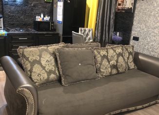 Продам 2-ком. квартиру, 43.6 м2, посёлок Бобровский, улица Дёмина, 45