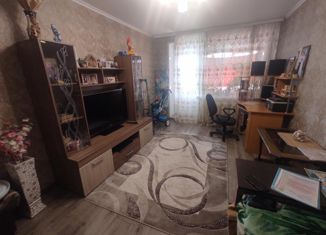 Продается 2-ком. квартира, 47.9 м2, поселок городского типа Разумное, Берёзовая улица, 1