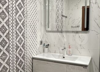 Продается четырехкомнатная квартира, 112.6 м2, Лянтор, улица Назаргалеева, 12