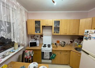 Продам 3-комнатную квартиру, 66.2 м2, Москва, улица Маршала Тимошенко, 44, метро Крылатское