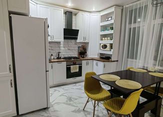 Продам 2-комнатную квартиру, 70 м2, Ставрополь, улица Тухачевского, 30/11, микрорайон Перспективный