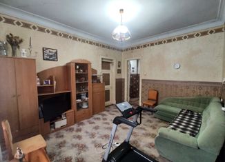 Продам двухкомнатную квартиру, 57 м2, Североморск, улица Сафонова, 4