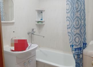 Продается двухкомнатная квартира, 40 м2, Учалы, улица Карла Маркса, 5