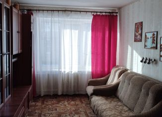 Продаю 3-ком. квартиру, 52 м2, Новгородская область, улица Радищева, 7