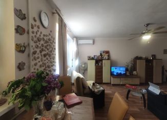 Продажа 2-комнатной квартиры, 42.7 м2, Севастополь, улица Маршала Блюхера, 10