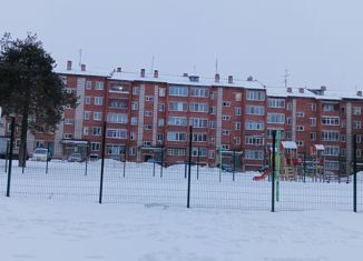 Продам 2-комнатную квартиру, 44 м2, Соликамск, Лесная улица, 3