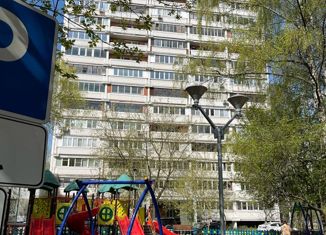 Продаю 1-комнатную квартиру, 36 м2, Москва, улица Героев Панфиловцев, 43, улица Героев Панфиловцев