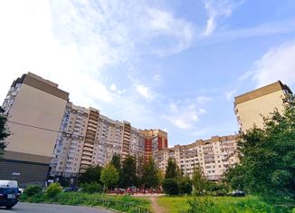 Продам трехкомнатную квартиру, 84.7 м2, Санкт-Петербург, улица Оптиков, 52к2Д, метро Старая Деревня