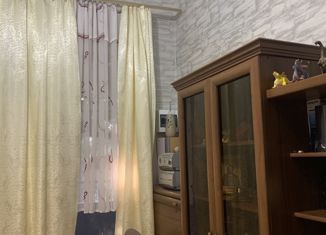 Продам 3-ком. квартиру, 70 м2, Астрахань, Кремлёвская улица, 15/4/16, Кировский район