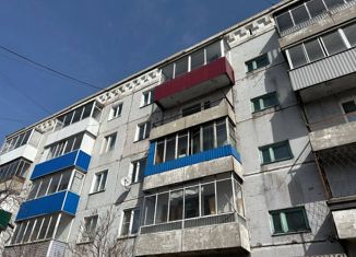 Трехкомнатная квартира на продажу, 65 м2, Кемеровская область, Загаражная улица, 9