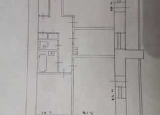 Продам трехкомнатную квартиру, 60 м2, Глазов, улица Карла Маркса, 27