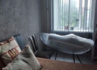 Продам 3-комнатную квартиру, 57.4 м2, Остров, улица Спартака, 12