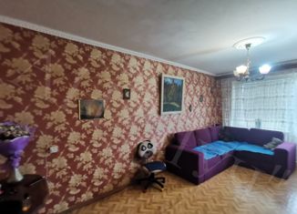 Продам 3-комнатную квартиру, 66.4 м2, Будённовск, 8-й микрорайон, 5
