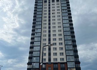 Продаю 2-ком. квартиру, 79 м2, Челябинск, ЖК Ньютон, Комсомольский проспект, 141