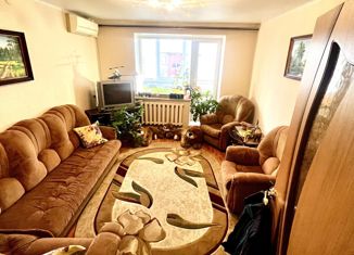 Продается 3-ком. квартира, 60 м2, Маркс, 5-я линия, 58