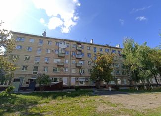 Продается 2-комнатная квартира, 42.6 м2, Тольятти, улица Победы, 52, Центральный район