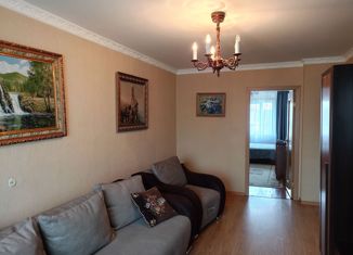 Продается 3-ком. квартира, 60 м2, Усолье-Сибирское, проспект Красных Партизан, 40