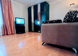 Продам 2-комнатную квартиру, 49.9 м2, Кронштадт, улица Зосимова, 6/40