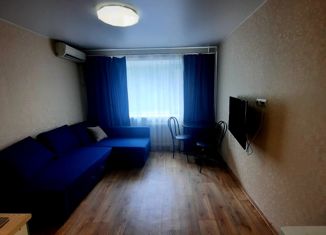 Продам 1-ком. квартиру, 18 м2, Самара, проспект Карла Маркса, 372, метро Победа