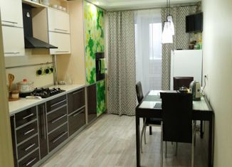Продается трехкомнатная квартира, 74 м2, деревня Берёзовка, Кленовая улица, 5