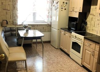 2-ком. квартира на продажу, 59 м2, поселок Зональная Станция, улица Королёва, 10