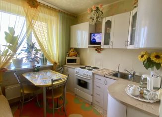 Продам двухкомнатную квартиру, 49.9 м2, Самарская область, Ленинский проспект, 3Б