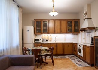 Продам однокомнатную квартиру, 46.5 м2, Санкт-Петербург, Дегтярный переулок, 26, метро Площадь Восстания