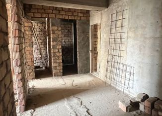 Продается 3-ком. квартира, 95 м2, Махачкала, проспект Имама Шамиля, 55К, Ленинский район