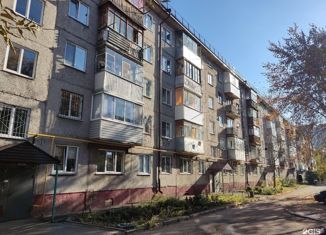Аренда двухкомнатной квартиры, 44 м2, Барнаул, улица Антона Петрова, 204