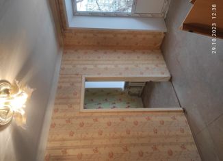 Продам 2-комнатную квартиру, 44.1 м2, Горнозаводск, улица Красных Партизан, 13