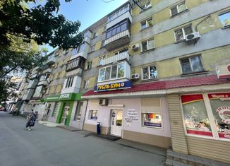 Продается 3-комнатная квартира, 42.3 м2, Саратов, проспект Строителей, 14