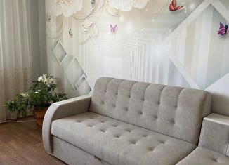 Продажа 4-ком. квартиры, 77.8 м2, Стрежевой, улица Строителей, 59