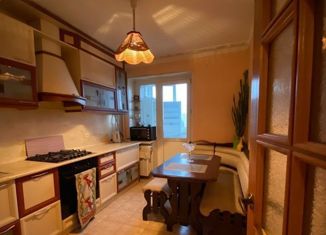 Сдаю 2-комнатную квартиру, 55 м2, Ставрополь, улица Тухачевского, 15, микрорайон №28