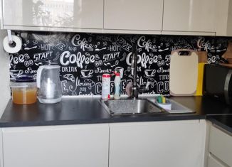 Продажа 4-комнатной квартиры, 82 м2, Берёзовский, Театральная улица, 3