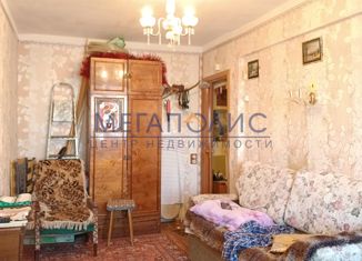 Продам двухкомнатную квартиру, 40 м2, Балаково, улица Набережная Леонова, 43