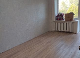 Продаю 1-комнатную квартиру, 30 м2, Смоленск, улица Рыленкова, 2