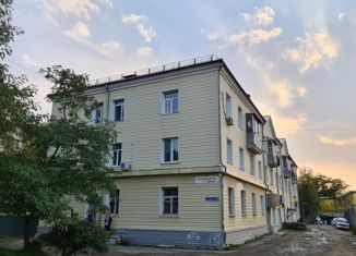 Продаю 2-комнатную квартиру, 48 м2, Владивосток, улица Маковского, 192