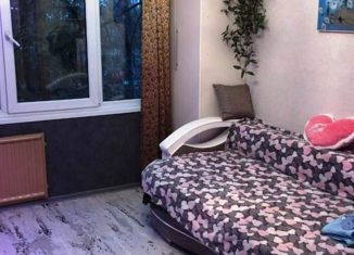 Продам 2-комнатную квартиру, 46 м2, Санкт-Петербург, проспект Большевиков, 61к2, метро Пролетарская