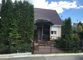 Продаю таунхаус, 82 м2, Энгельс, 1-й Садовый проезд, 5/2