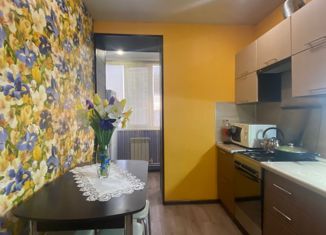 Продам 3-комнатную квартиру, 56 м2, Калининск, улица Чиркина, 1