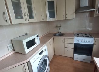 Продается 3-ком. квартира, 60 м2, Хотьково, микрорайон Север, 11