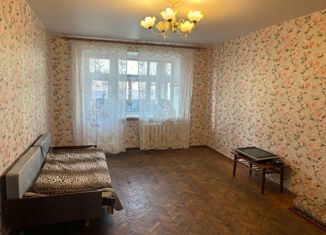 Сдаю 3-комнатную квартиру, 62 м2, Саратовская область, Коммунистическая улица, 40