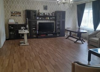 3-комнатная квартира на продажу, 127.4 м2, село Ямное, улица Атамана Платова, 2/2