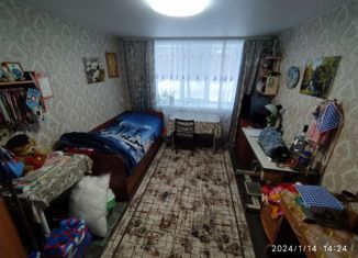 Продаю комнату, 12.2 м2, Удмуртия, Ленинградская улица, 25