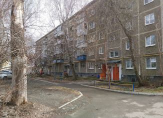 Продается четырехкомнатная квартира, 73.1 м2, Екатеринбург, Октябрьский район, улица Каменотёсов, 2к2