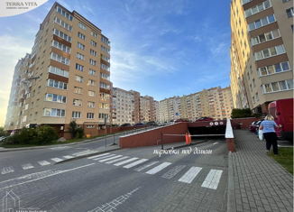 Двухкомнатная квартира на продажу, 66.5 м2, Калининградская область, улица Виктора Денисова, 10