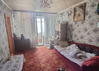 Продаю 3-комнатную квартиру, 53.8 м2, Чебаркуль, улица Крылова, 18